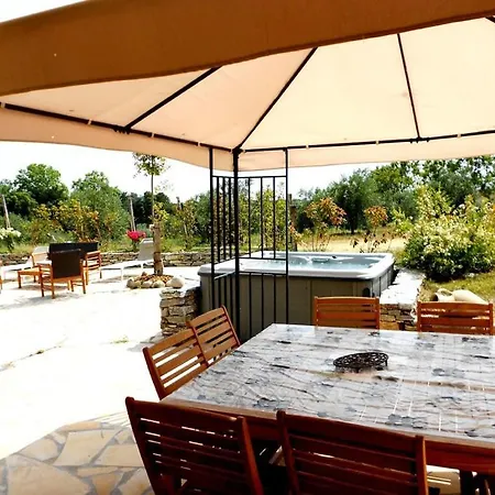 Domaine Alicia Villa