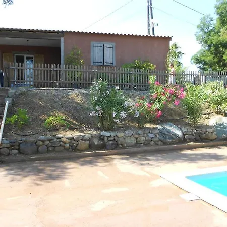 Вилла Domaine Alicia
